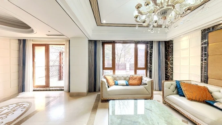 Golden Land Platinum Delight - View 11