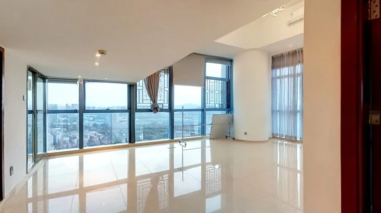 Port Shipping Center - View 4