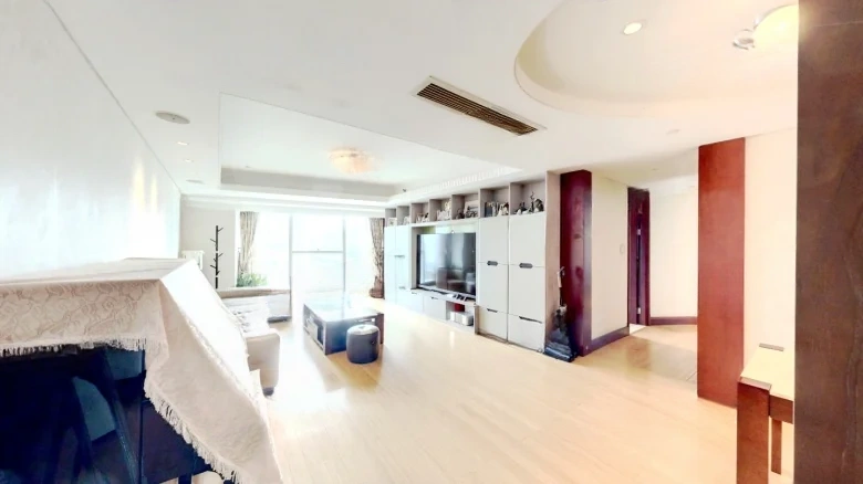 Donghai Road 9号注：在英文中通常不会将 - View 4