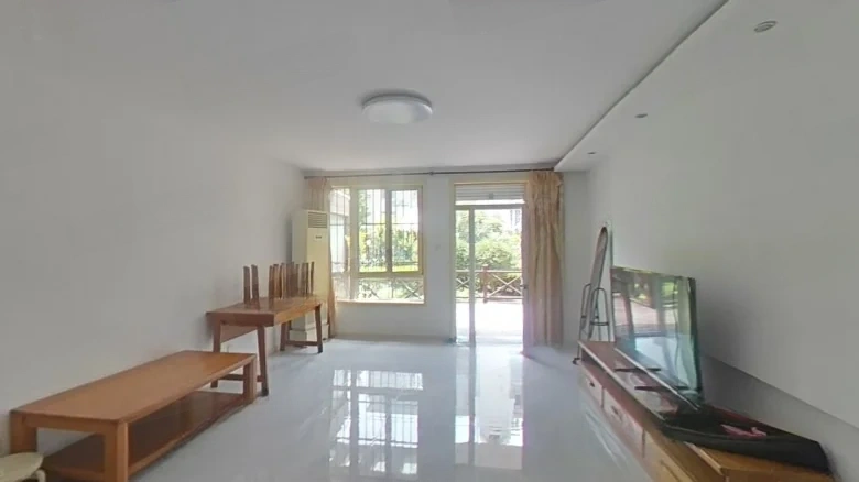 Biography Literary Apartment - View 1