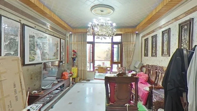 Elegant Imperial Manor - View 7