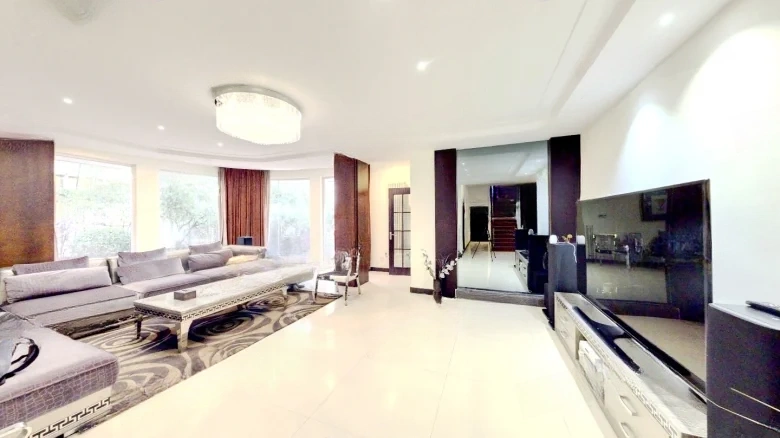 West Hill Garden Villa - View 8