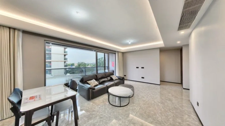 Delightful Tides Cloud Estate Mansion - View 6