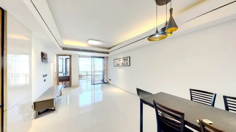 Central Bay Amber Bay - View 5