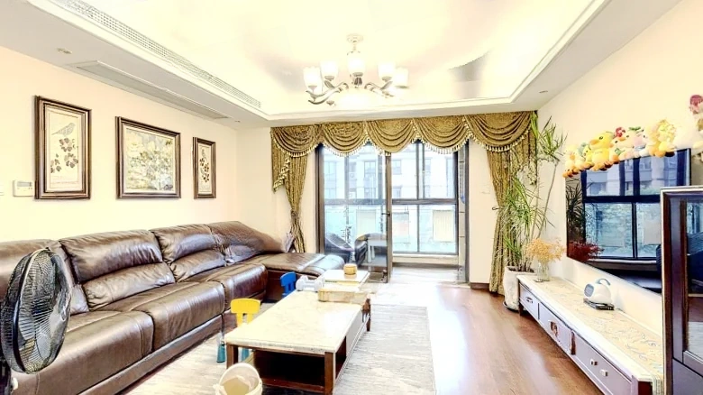 Maple Egret Court - View 2