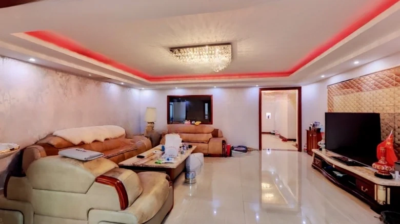 Splendid Present Garden - View 7