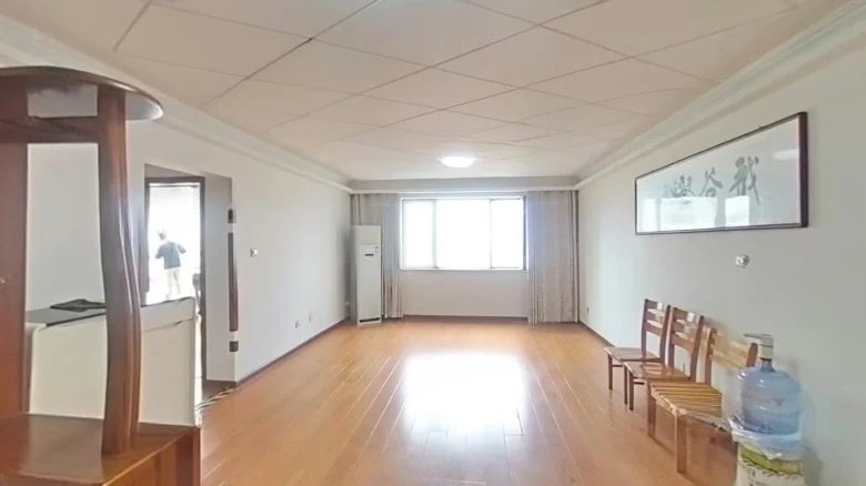 Central International - View 1