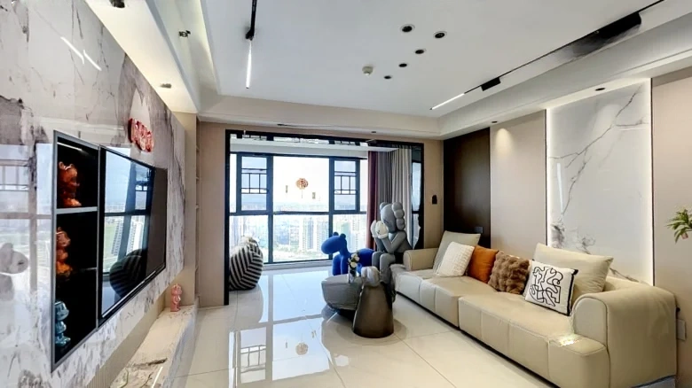 Beichen Triangle C3 - View 1