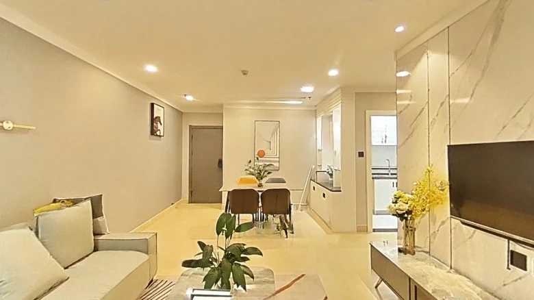 Tongyi Road - View 1