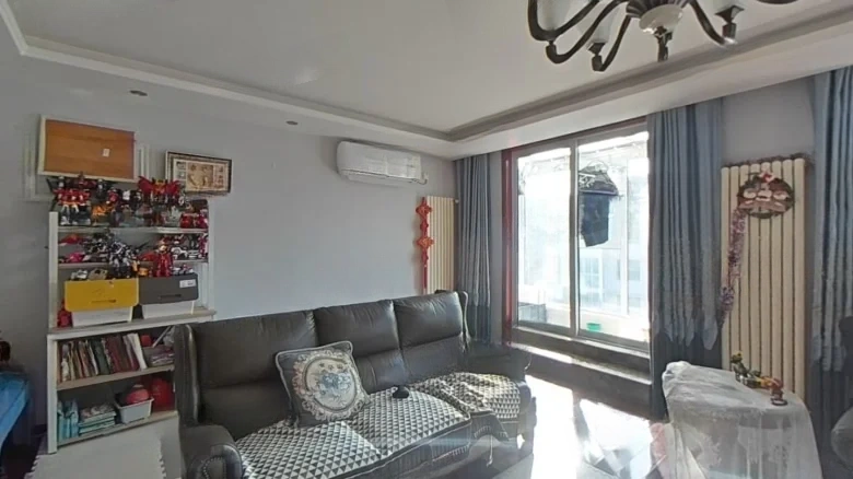 Scholarly Family - View 1