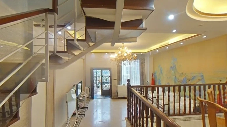 International Mountain Villa - View 7