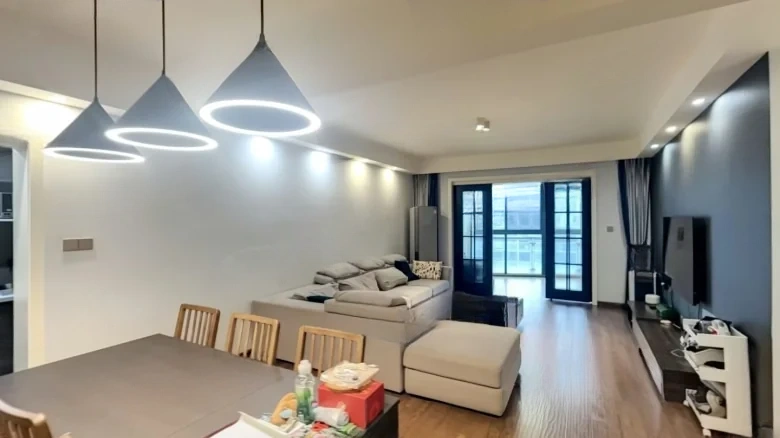 Yucai Zhudao - View 1