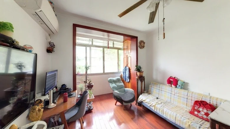 Luo Chang Middle Road 1100 Lane - View 7