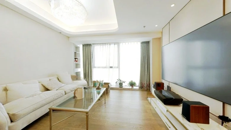 Hoskin Plaza - View 4