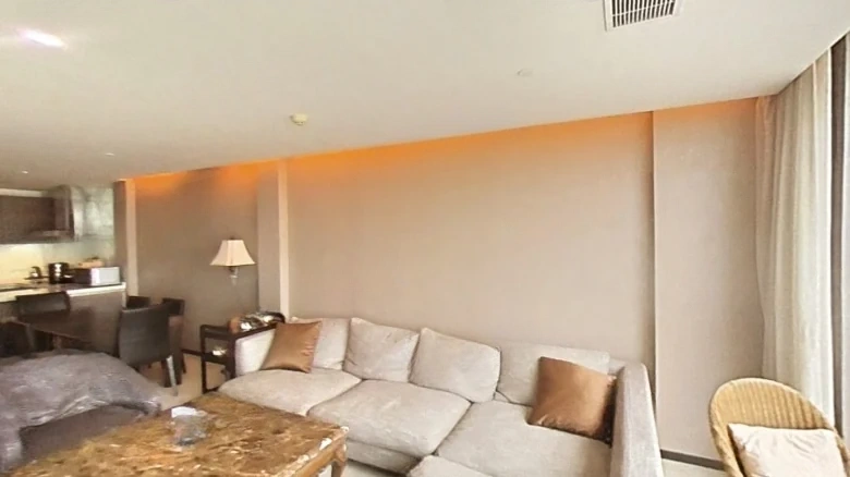 Yinzuo Linghai Gongguan - View 1