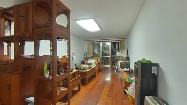 Yi Jing Yuan Garden - View 1