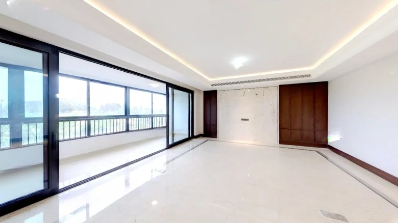 Swan Castle Garden - View 6