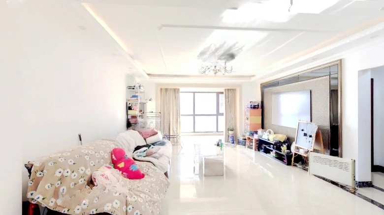 Peninsula Mansion - View 6