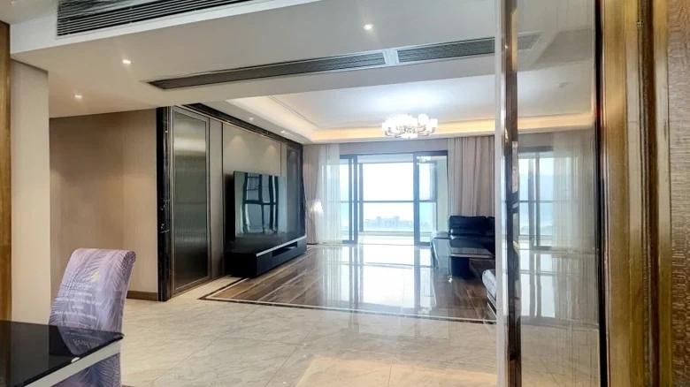 Peony Vessel - View 1