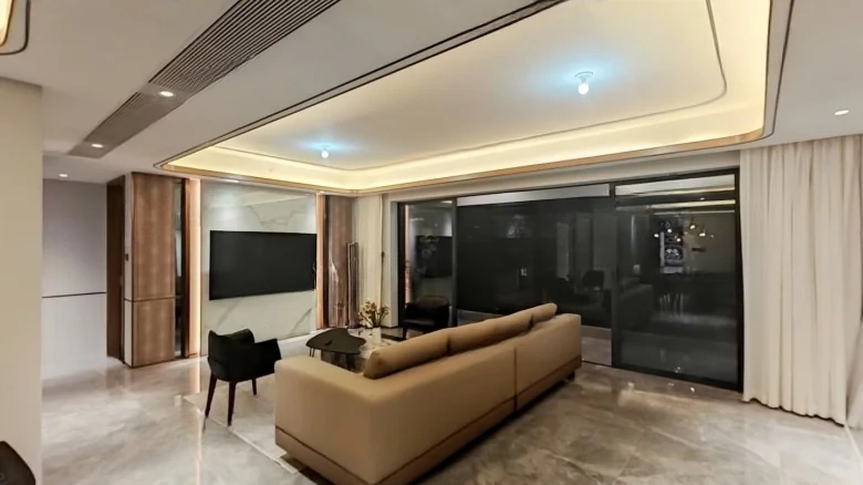 Mingyue Tianxi, Optics Valley - View 1