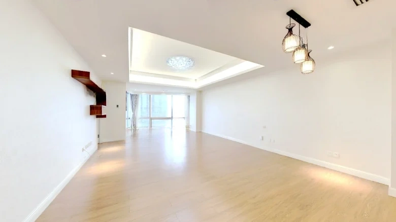 Xuan Wu Lake Jin Mao Plaza - View 2