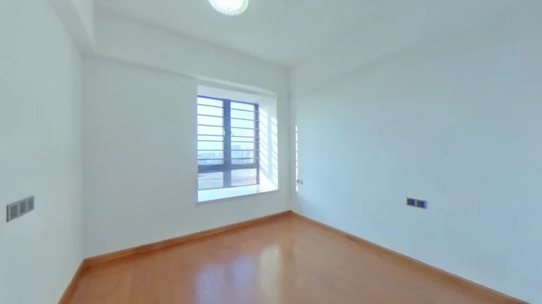 Central Bay Amber Bay - View 3