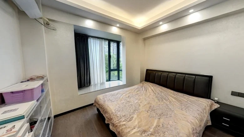 Purple Gold Home South District - View 4