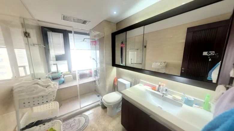 Round Fusion Plaza Residences - View 10