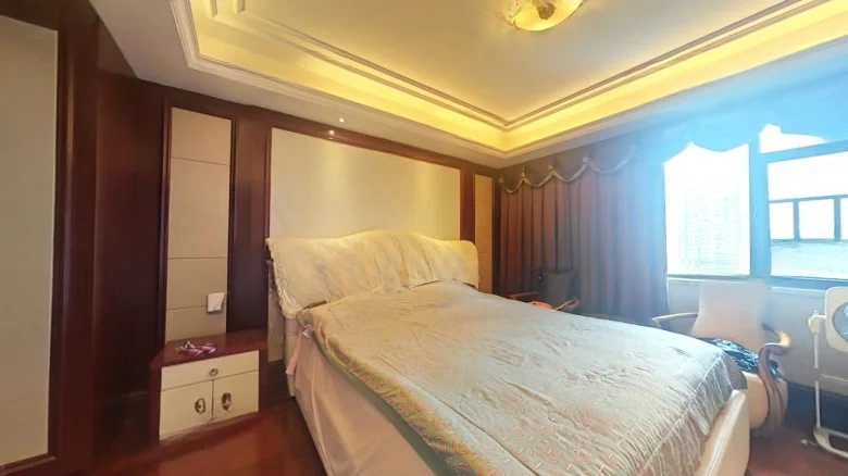 Orient Central Plaza - View 4