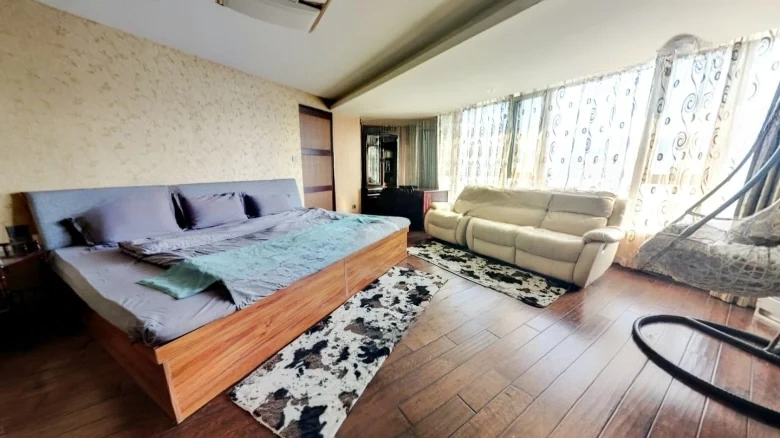 Dongli Building - View 1