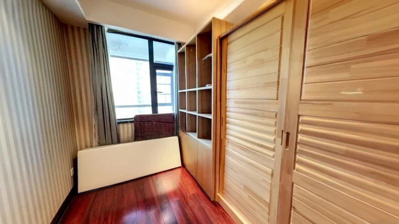 Arrived at Central Plaza - View 5