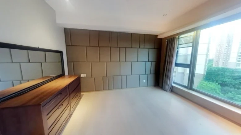 Elegance Spring Mountain Residence - View 4