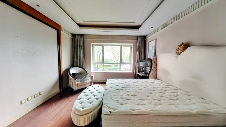 Four Seasons Family Apartment - View 3