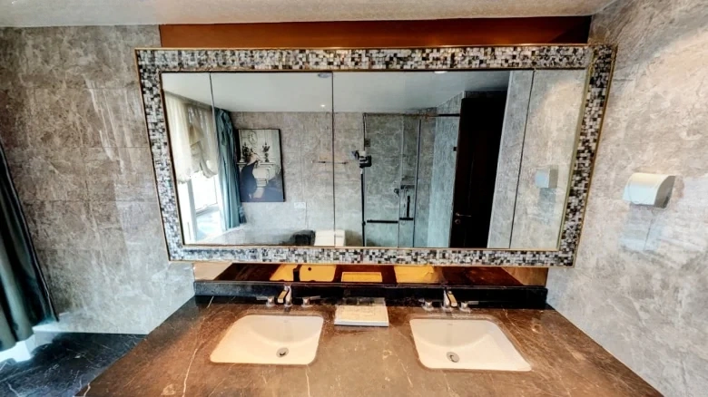 Evergrande Plaza - View 12