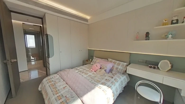 Lake West Cloud View - View 3