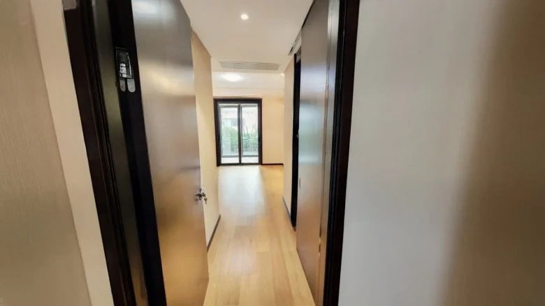 High Tech Purple Micro Hall - View 5