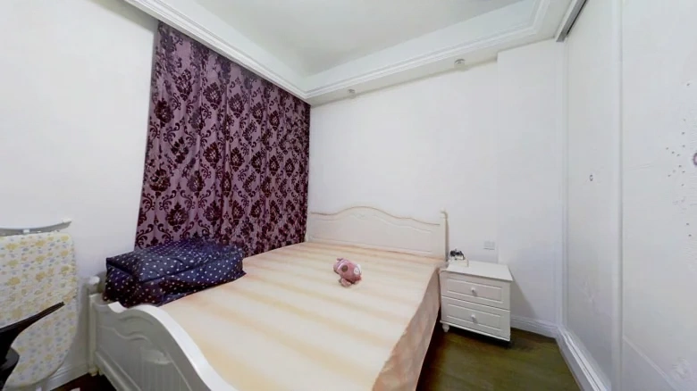 Binjiang Riverside Gate Tower - View 2