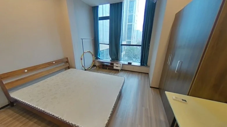 Flying Bird Guest - View 2