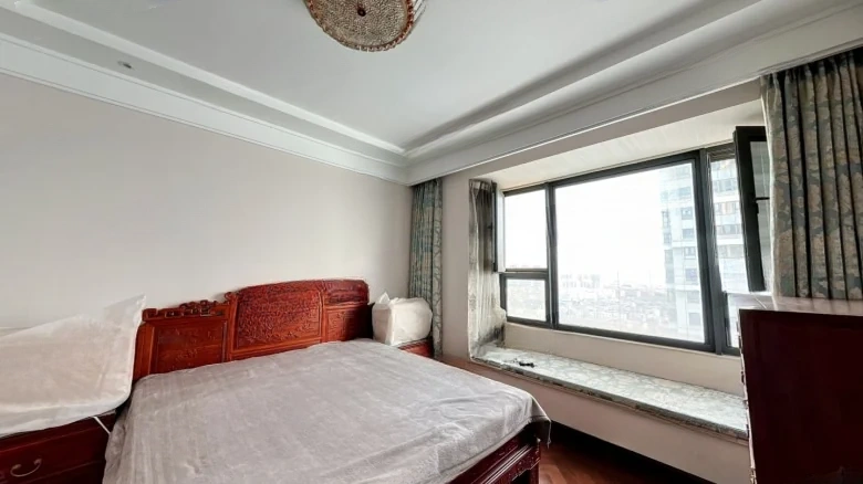 Round Fusion Plaza Residences - View 3