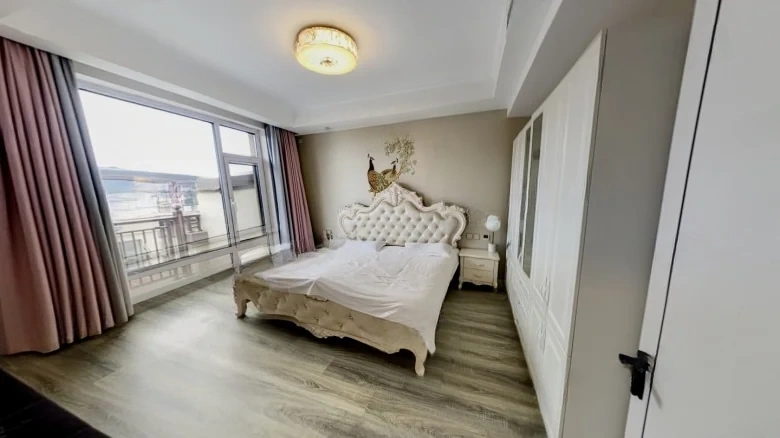 Hendaye Kingli Golden Pebble Bay - View 6