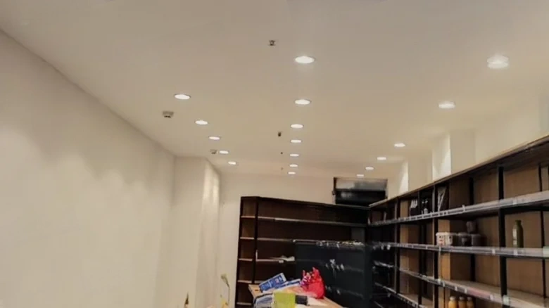 Crown Marvel Manor - View 1