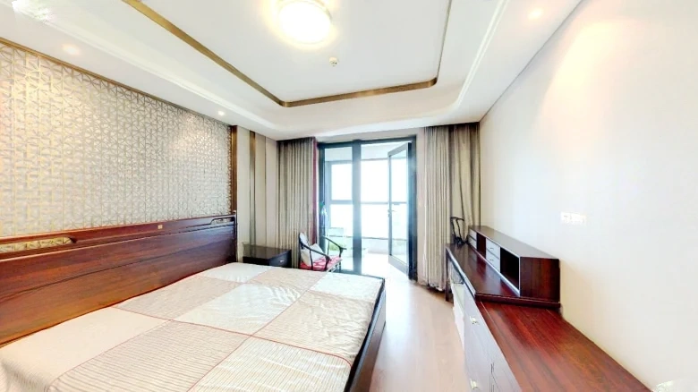 Elegant View Bay - View 4