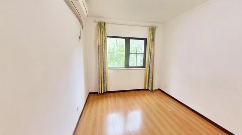 Golden Aromatic Retreat - View 5