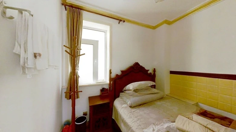 Golden Jade Pearl Stone - View 3