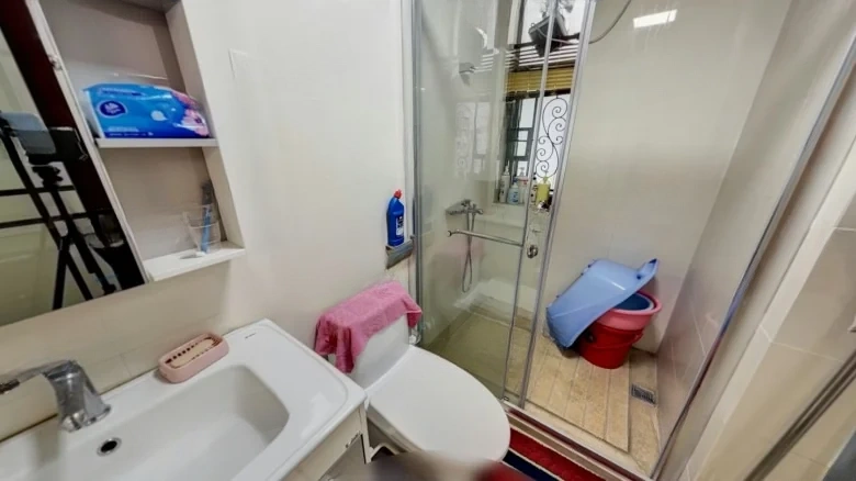 Poly Modern Square - View 8