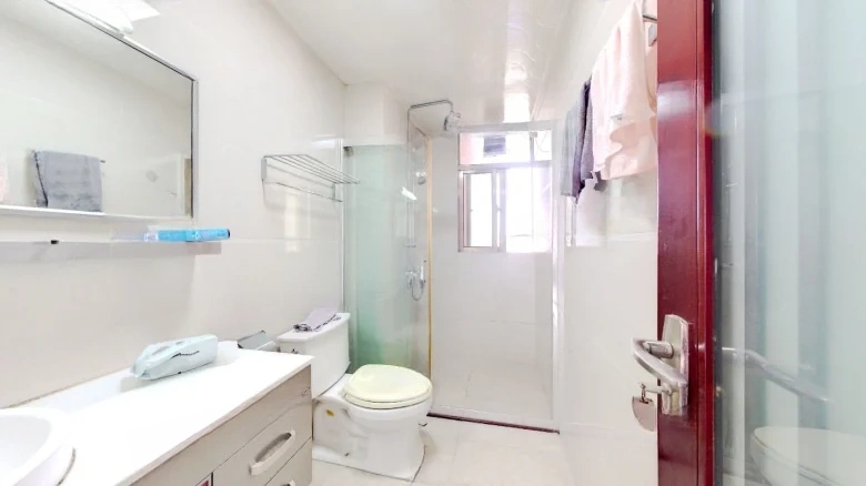 Lordly Coastline - View 8