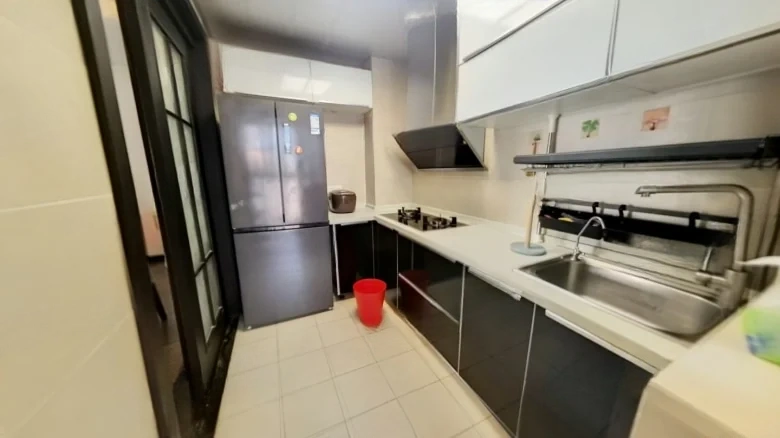 Leighton Hill No. 1 - View 6