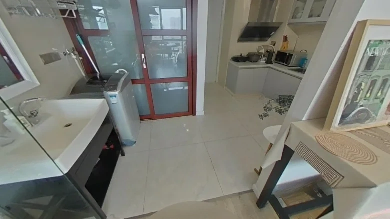 Golden Spoon Wishing Lake - View 4