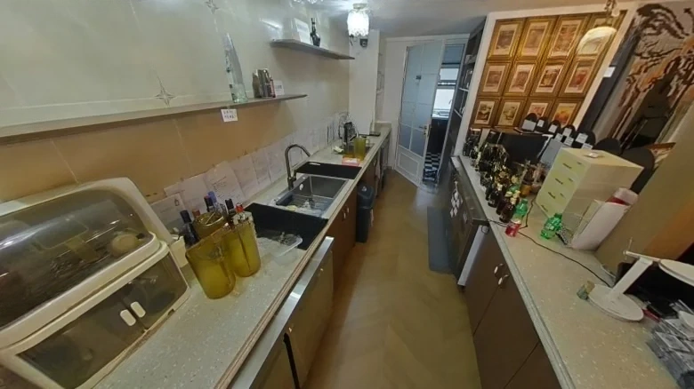 Yuetai Zhongnan Jinli - View 9