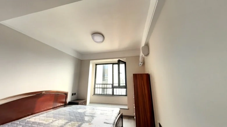 Zhonghai HuiZhi Li Residence - View 3